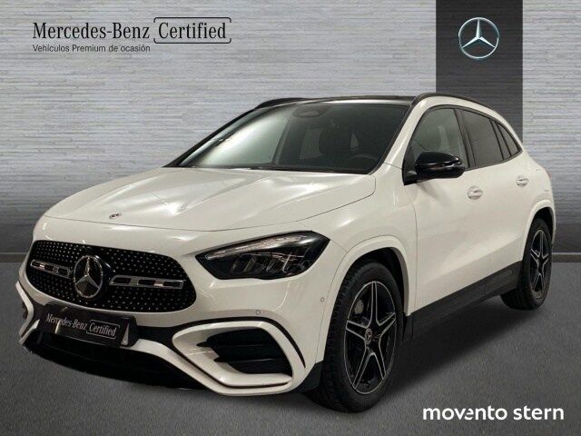 MERCEDES Clase GLA (200 D 110 kW (150 CV)) en Barcelona