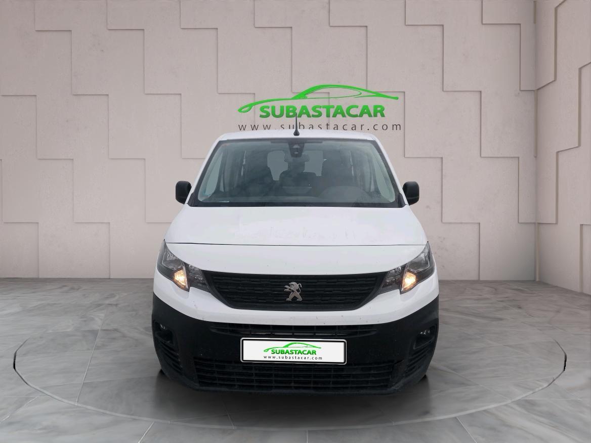 PEUGEOT Partner (Partner 4x4 doble cabina Long BlueHDi 96kw) en Madrid