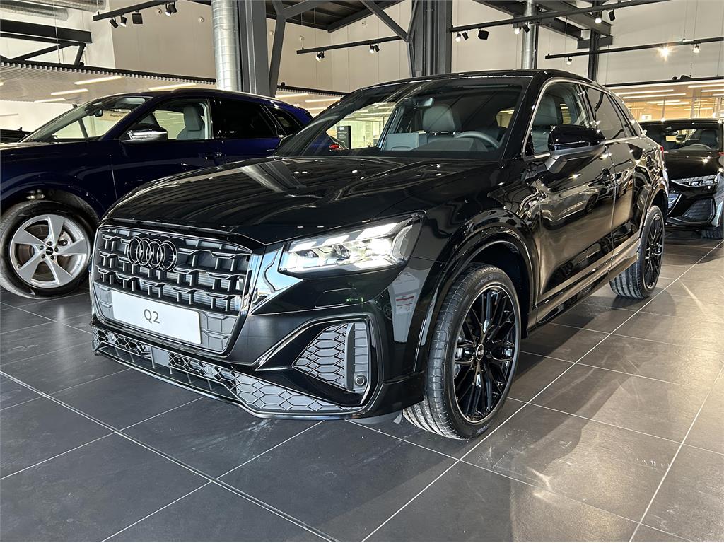 AUDI Q2 (Adrenalin Black E 35 TFSI 110kW S tronic) en Barcelona