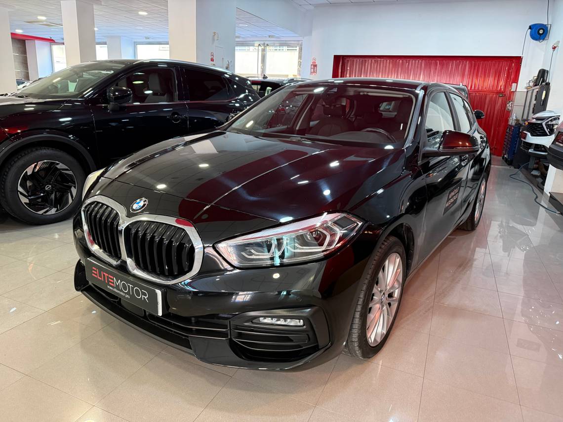 Foto del BMW Serie 1 118iA Business Corporate