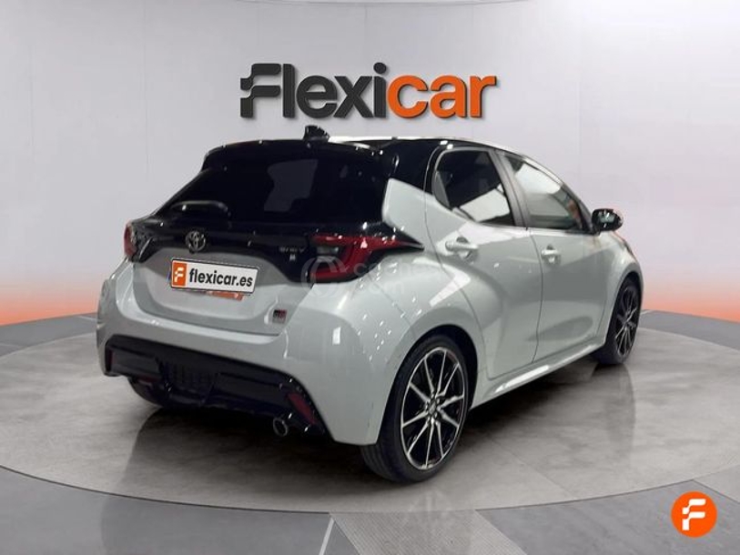 Foto del TOYOTA Yaris 130H 1.5 GR Sport Plus