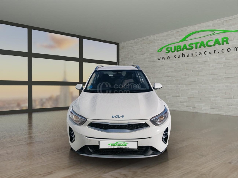Foto del KIA Stonic 1.0 T-GDi MHEV iMT Concept Plus 100