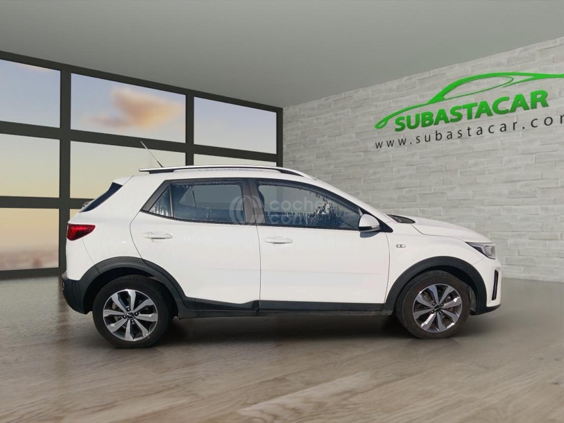 Foto del KIA Stonic 1.0 T-GDi MHEV iMT Concept Plus 100