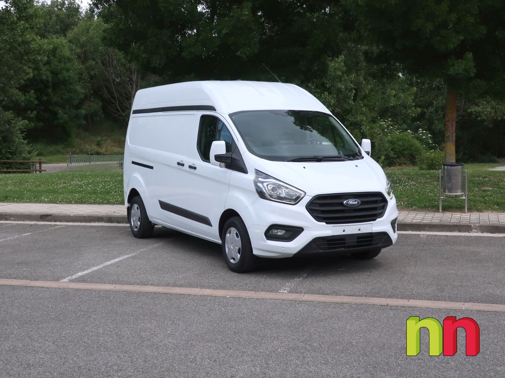 Foto del FORD Transit Custom FT 300 L2 Van Trend 130