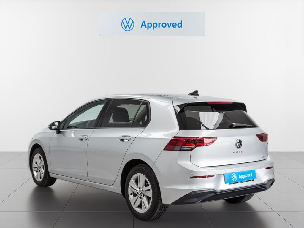 Foto del VOLKSWAGEN Golf 1.0 eTSI Life DSG 81kW