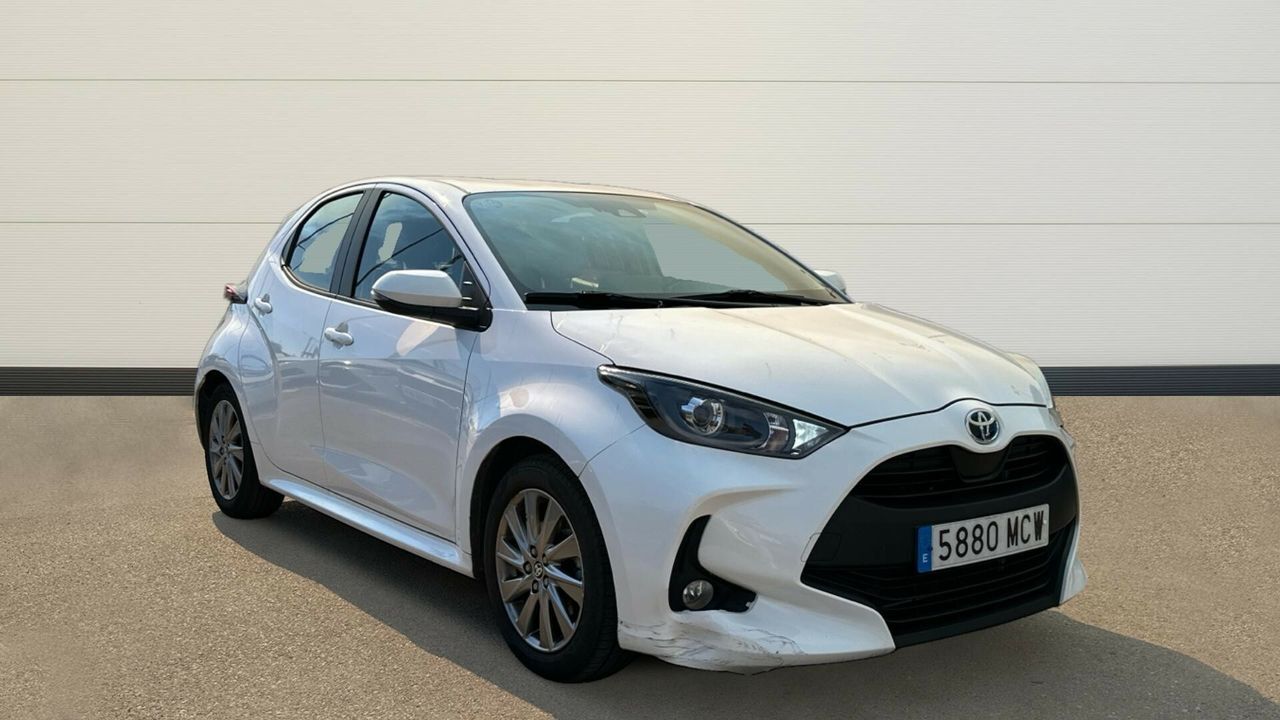 TOYOTA Yaris (1.5 VVT-I HEV ACTIVE TECH 116 5P) en Madrid