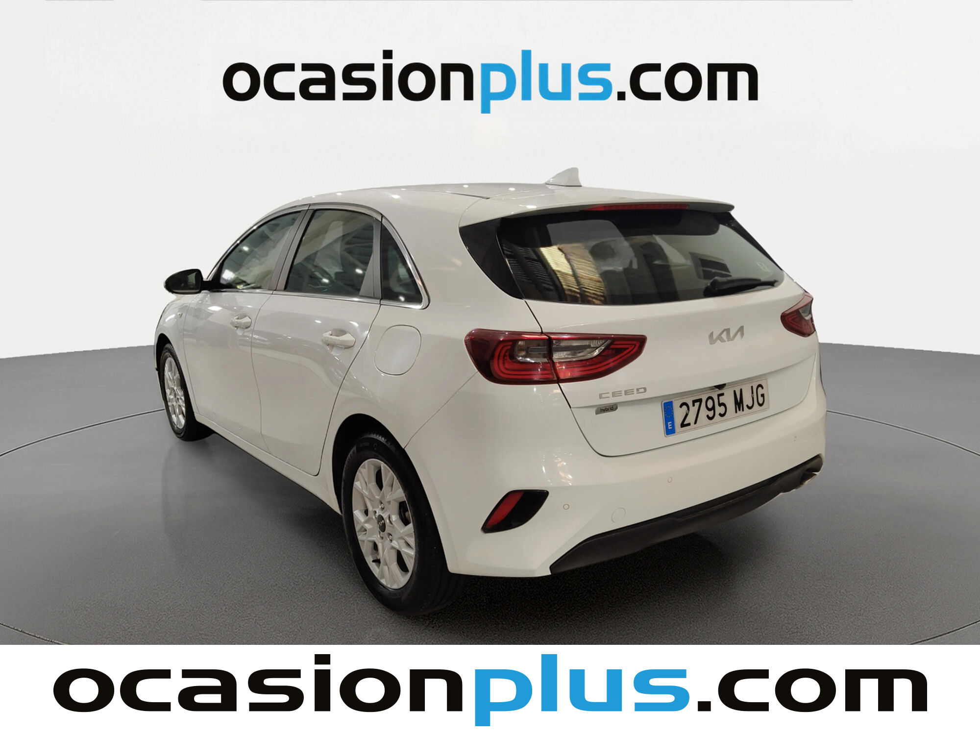 Foto del KIA Ceed 1.6 MHEV iMT Drive 136