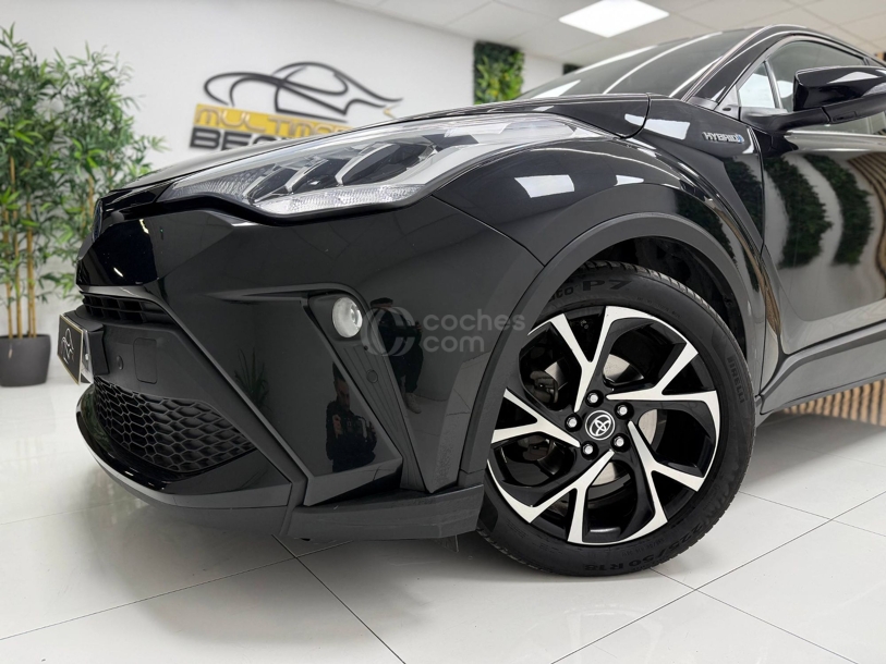 Foto del TOYOTA C-HR 125H Advance