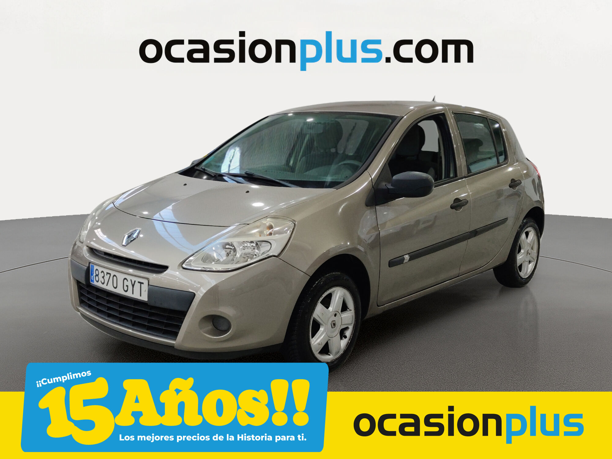 RENAULT Clio (Expression 1.2 16v 55 kW (75 CV)) en Madrid