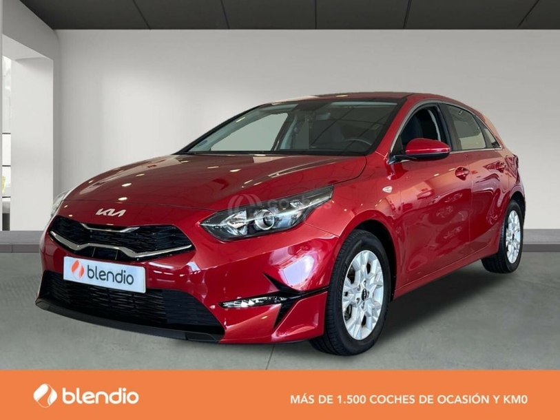 Foto del KIA Ceed 1.6 MHEV iMT Drive 136