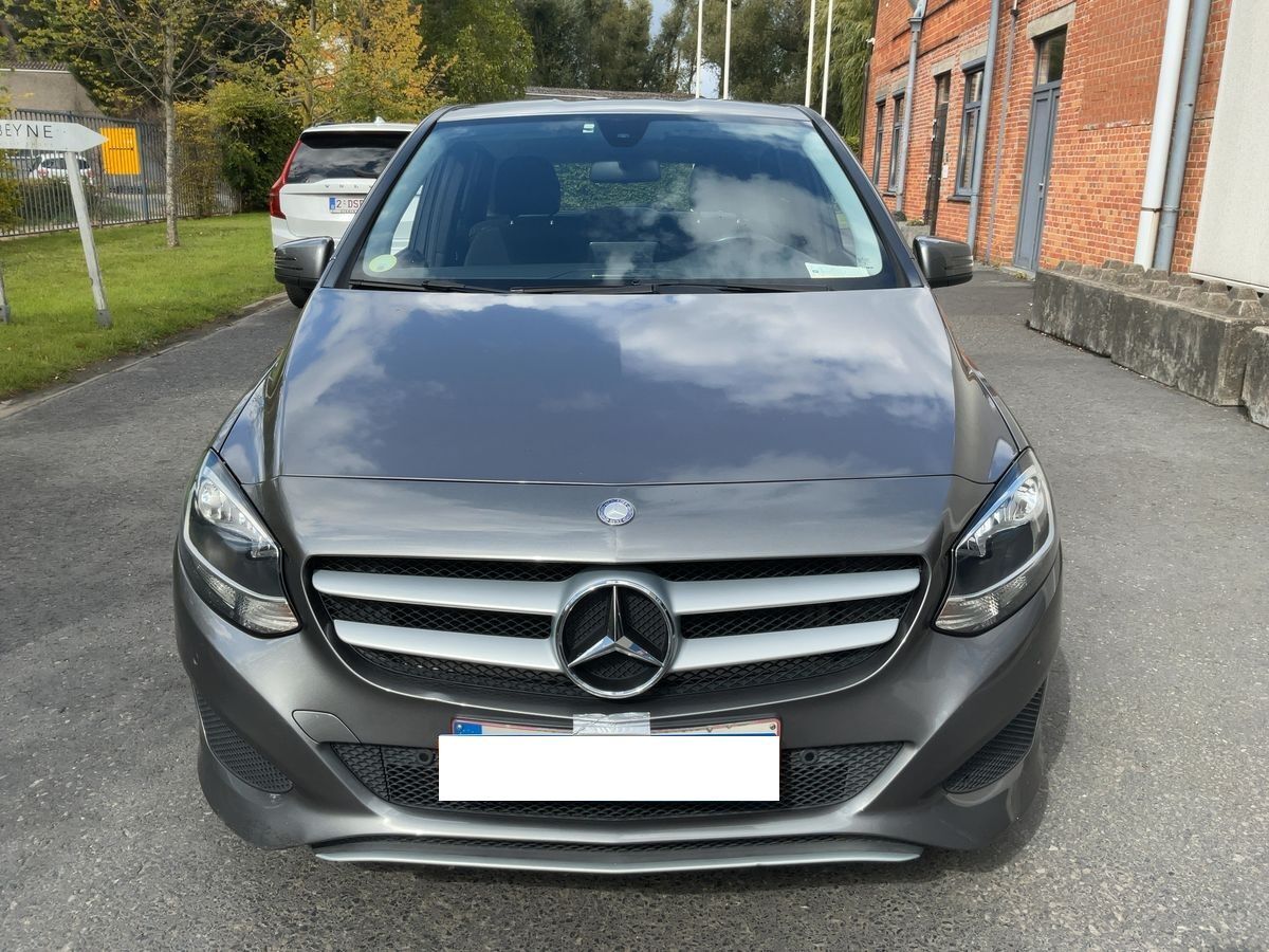 MERCEDES Clase B (B 180 CDI) en Granada