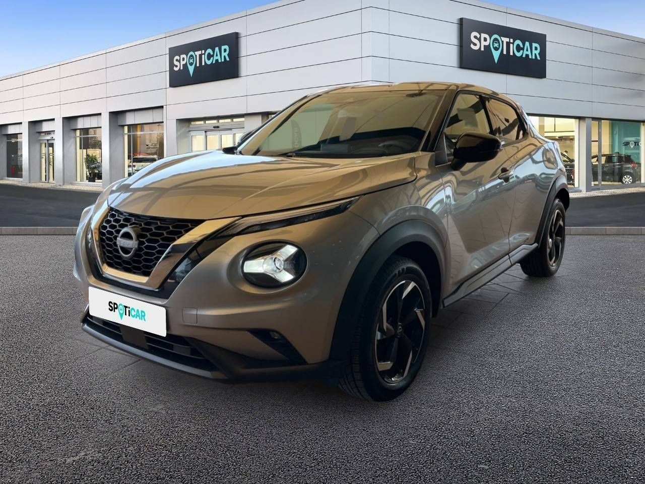 NISSAN Juke ( DIG-T 84 kW (114 CV) 6M/T N-Connecta) en Sevilla