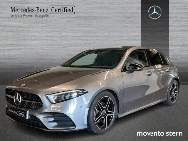 MERCEDES Clase A (180 100 kW (136 CV)) en Barcelona