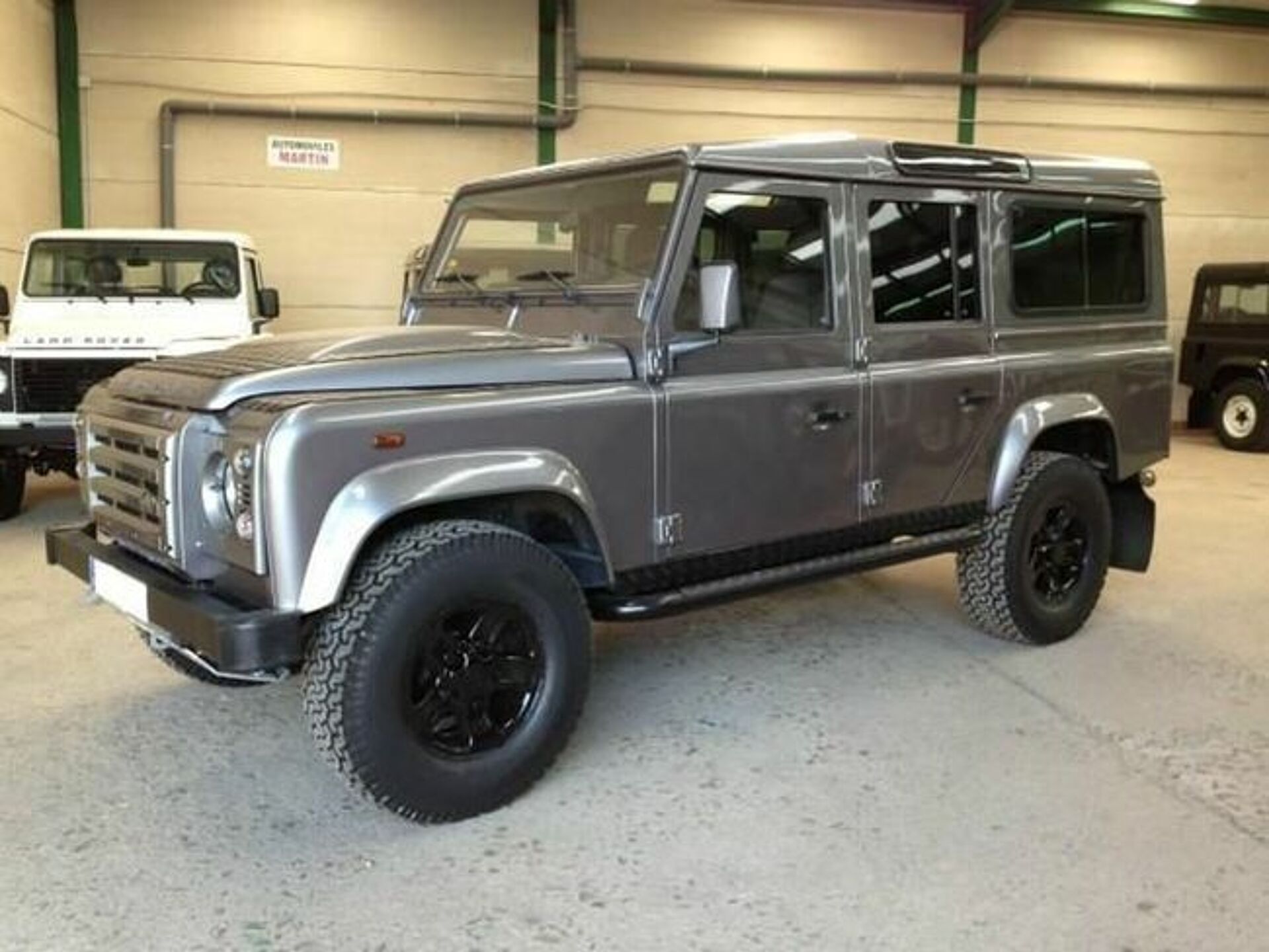 Imagen 3 de LAND ROVER Defender