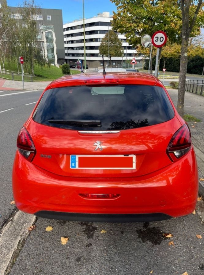 Foto del PEUGEOT 208 1.2 PureTech S&S Signature 82