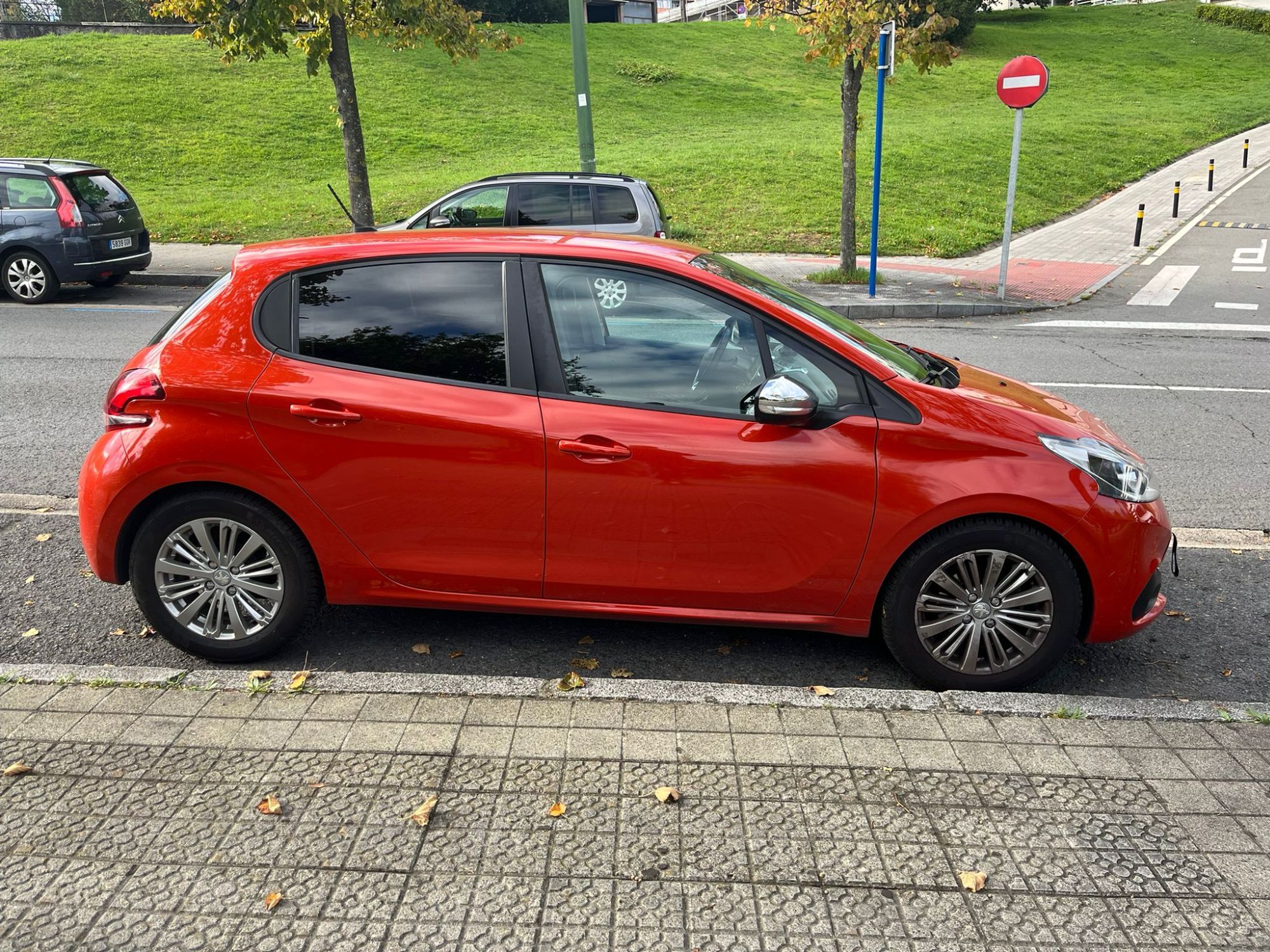Foto del PEUGEOT 208 1.2 PureTech S&S Signature 82