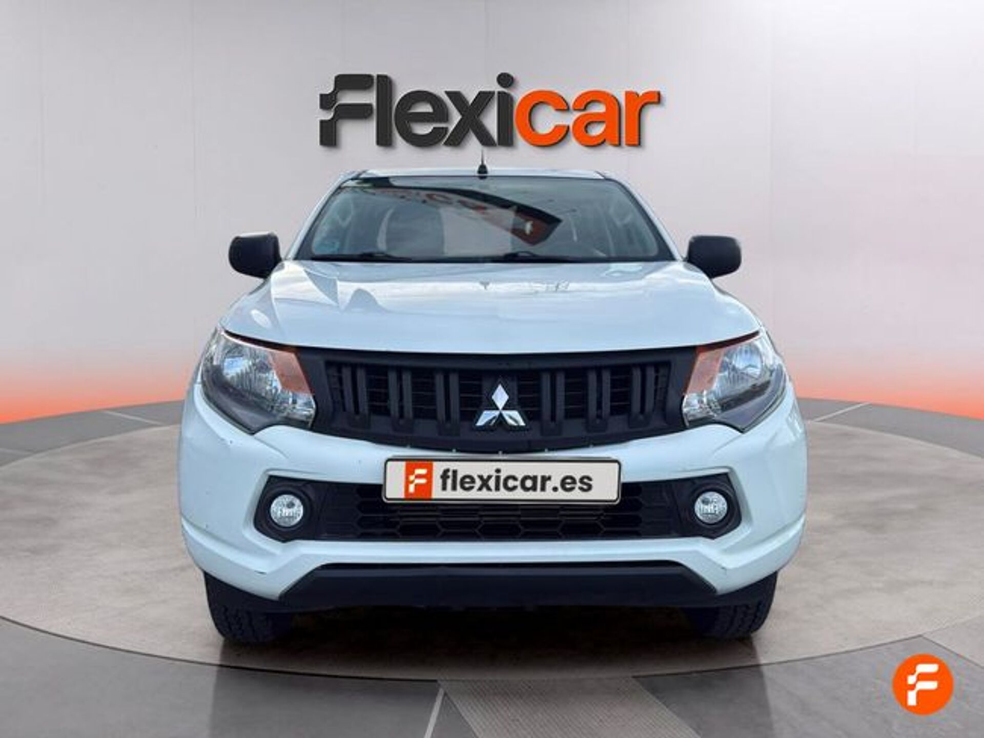 Imagen 2 de MITSUBISHI L200