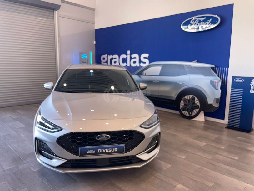 Foto del FORD Focus 1.0 Ecoboost MHEV ST-Line X 125