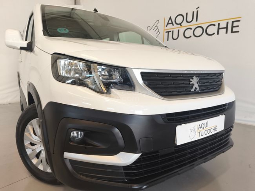 Foto del PEUGEOT Rifter 1.2 PureTech S&S Standard Active NAV+ 110