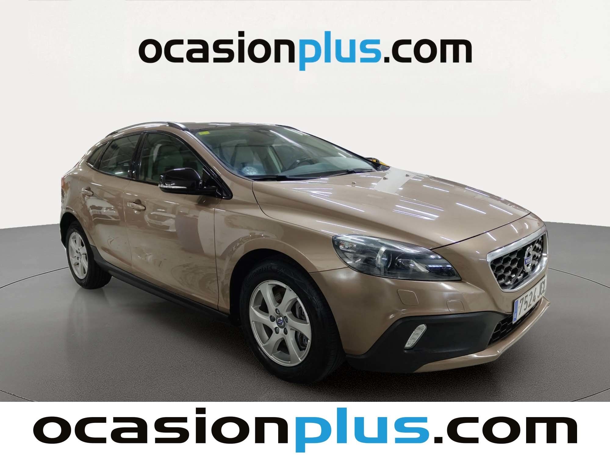 Foto del VOLVO V40 Cross Country D3 Momentum Aut. 150