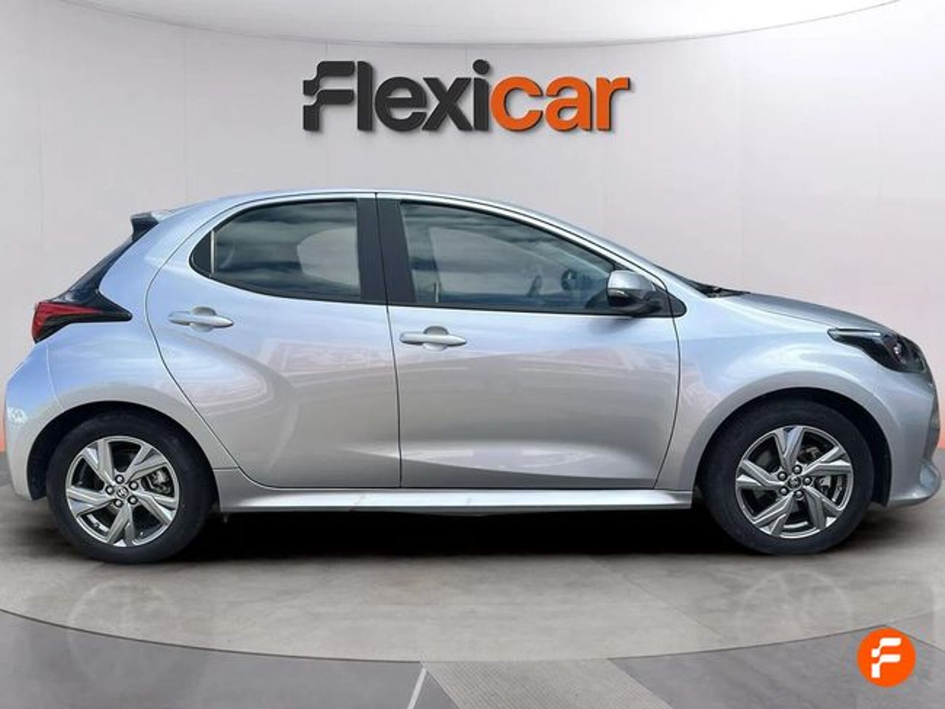 Imagen 2 de TOYOTA Yaris