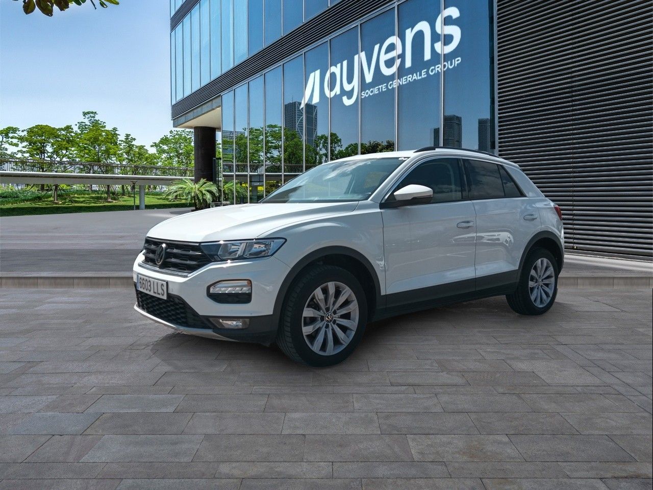 VOLKSWAGEN T-Roc (Advance 1.5 TSI 110 kW (150 CV) DSG) en Madrid