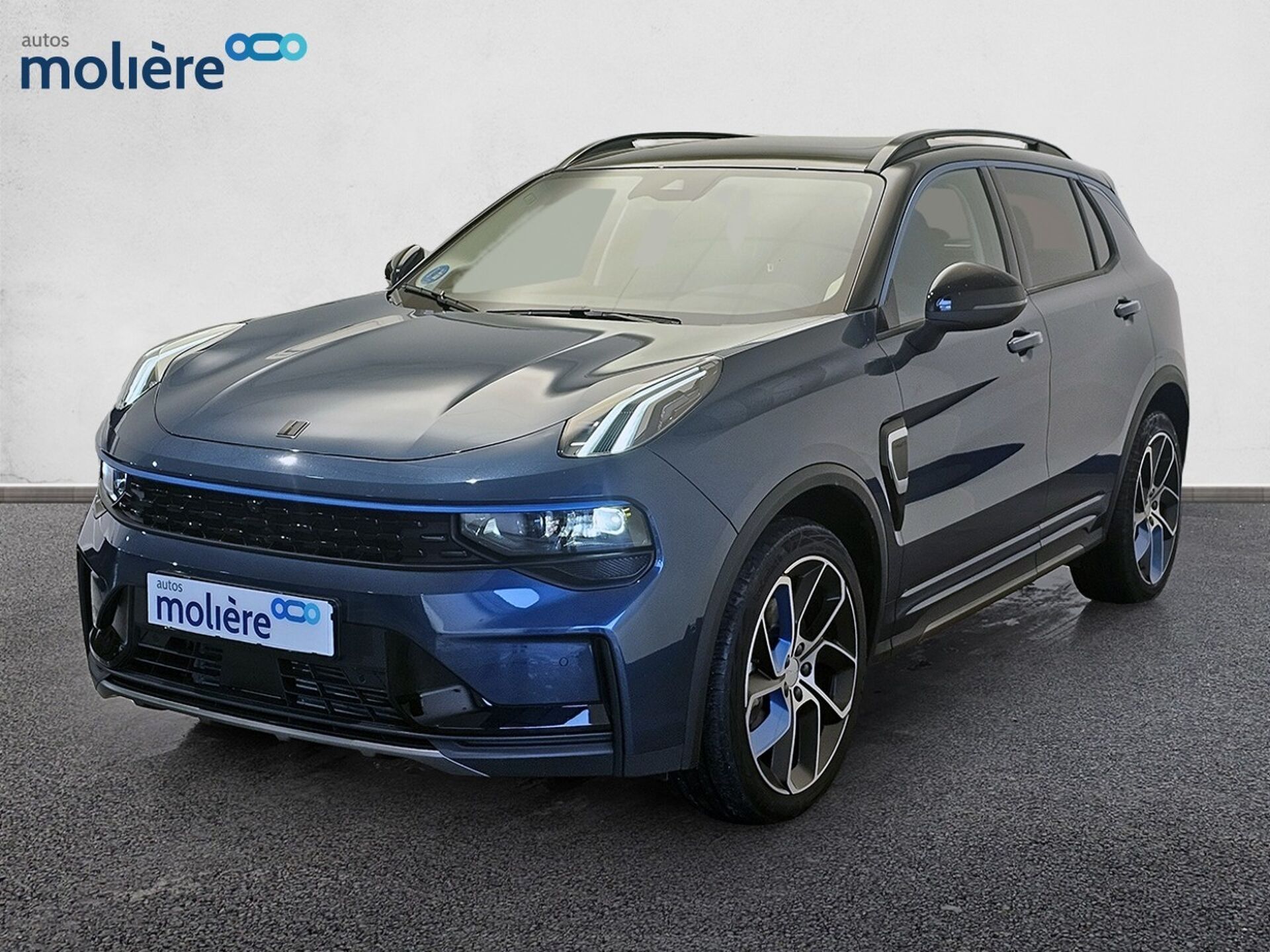 Imagen de LYNK & CO 01