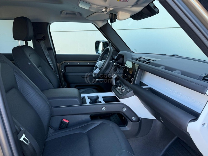 Foto del LAND ROVER Defender 110 3.0D l6 MHEV S AWD Aut. 250