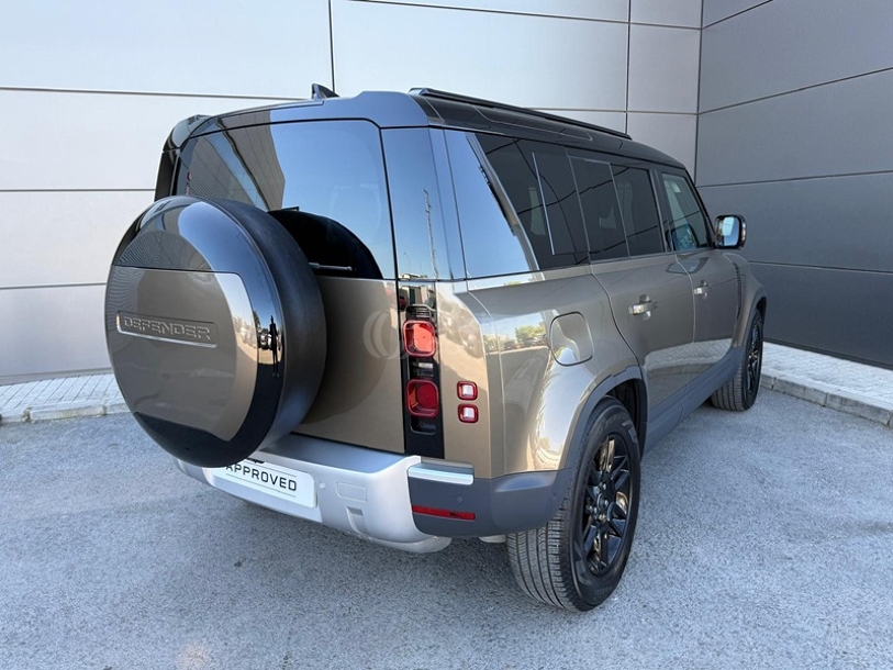Foto del LAND ROVER Defender 110 3.0D l6 MHEV S AWD Aut. 250