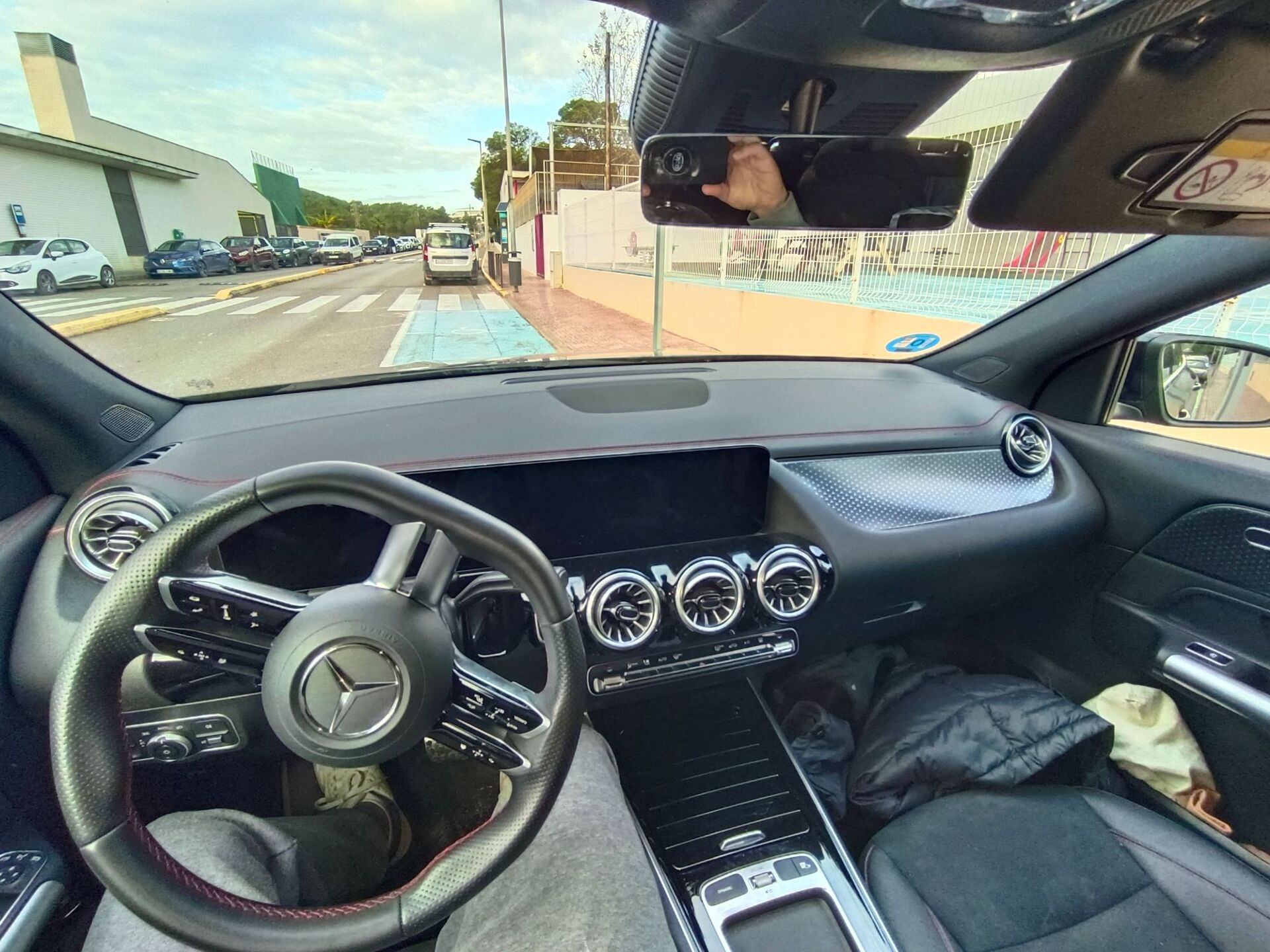 Imagen 2 de MERCEDES EQA