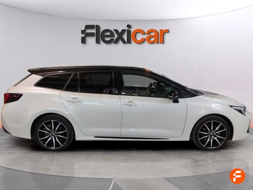 Foto del TOYOTA Corolla Touring Sports 200H GR Sport
