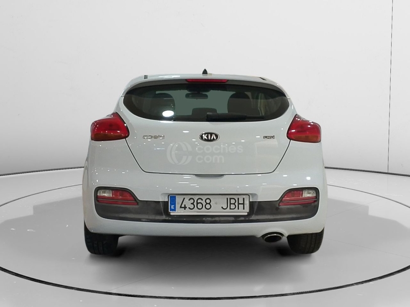 Foto del KIA Ceed Pro_Cee´d 1.6CRDi Drive