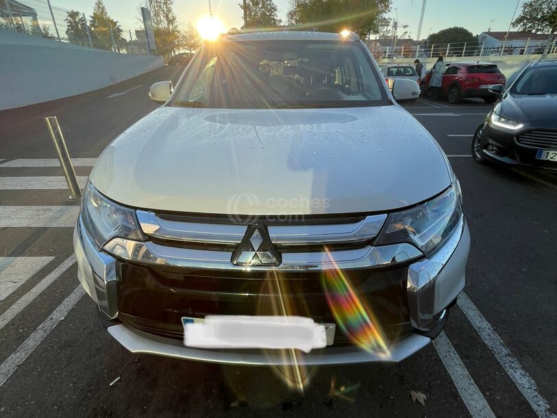 Foto del MITSUBISHI Outlander 220DI-D Motion 2WD 5pl.