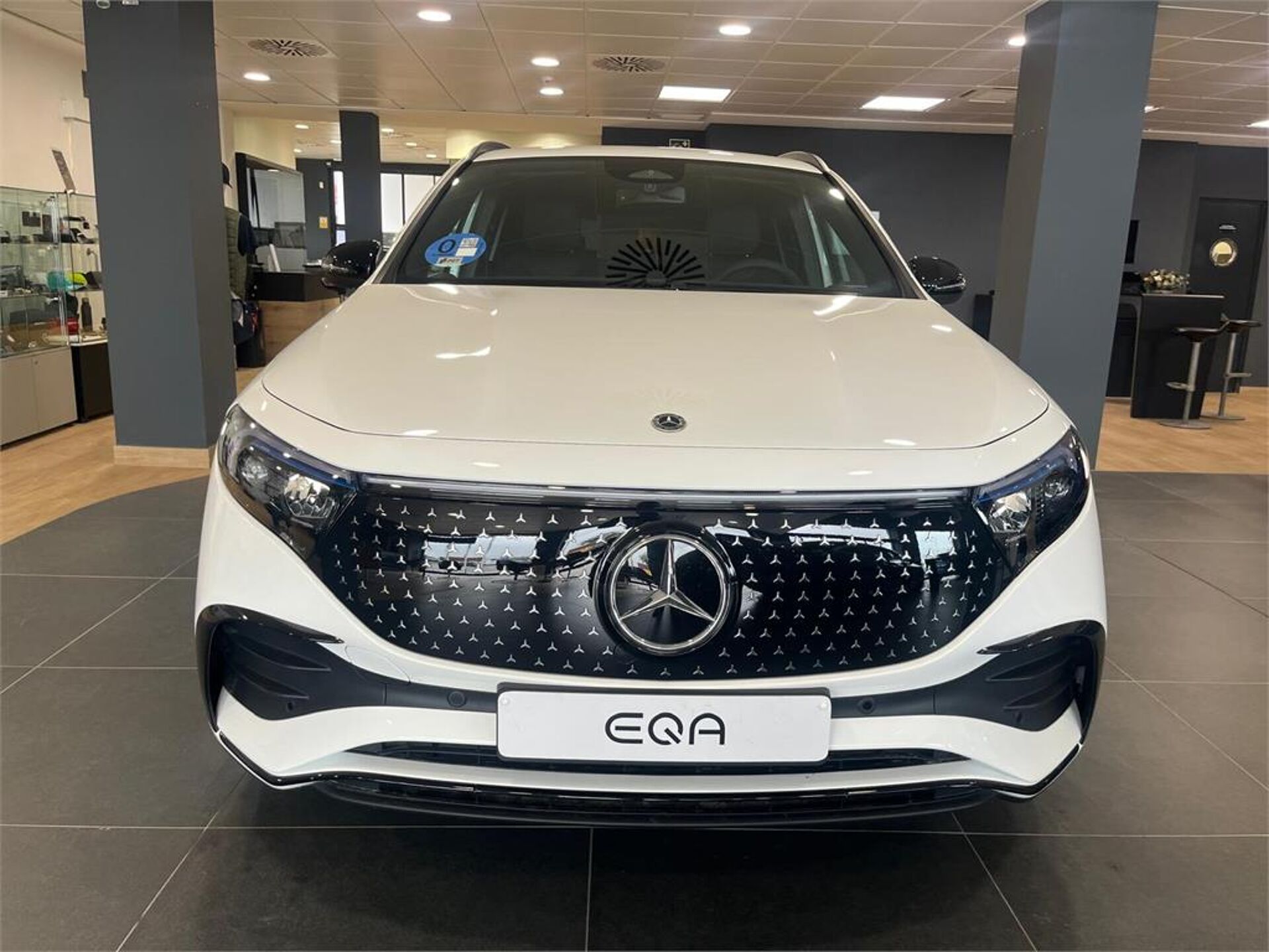 Imagen de MERCEDES EQA