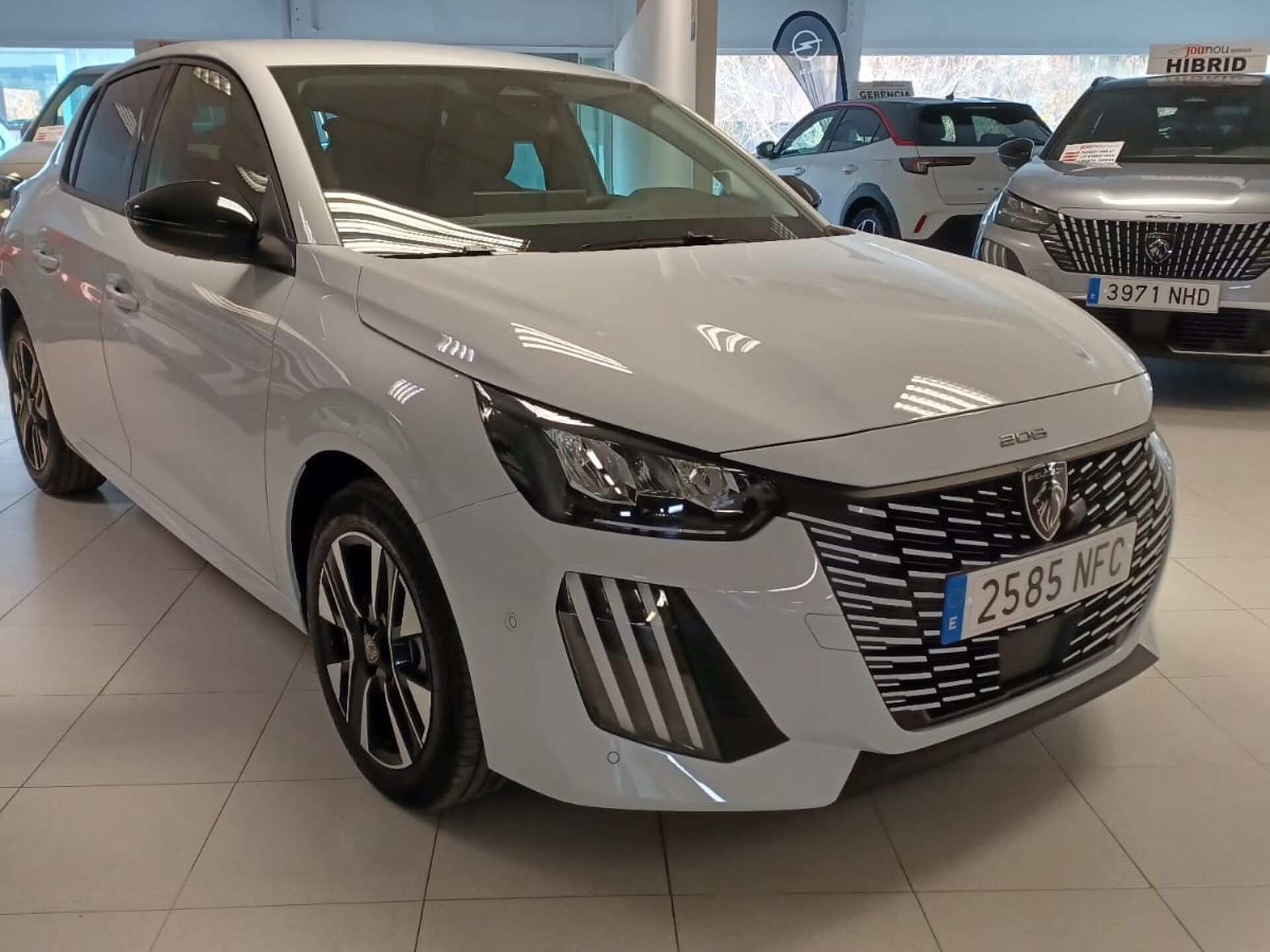 Imagen 3 de PEUGEOT 208