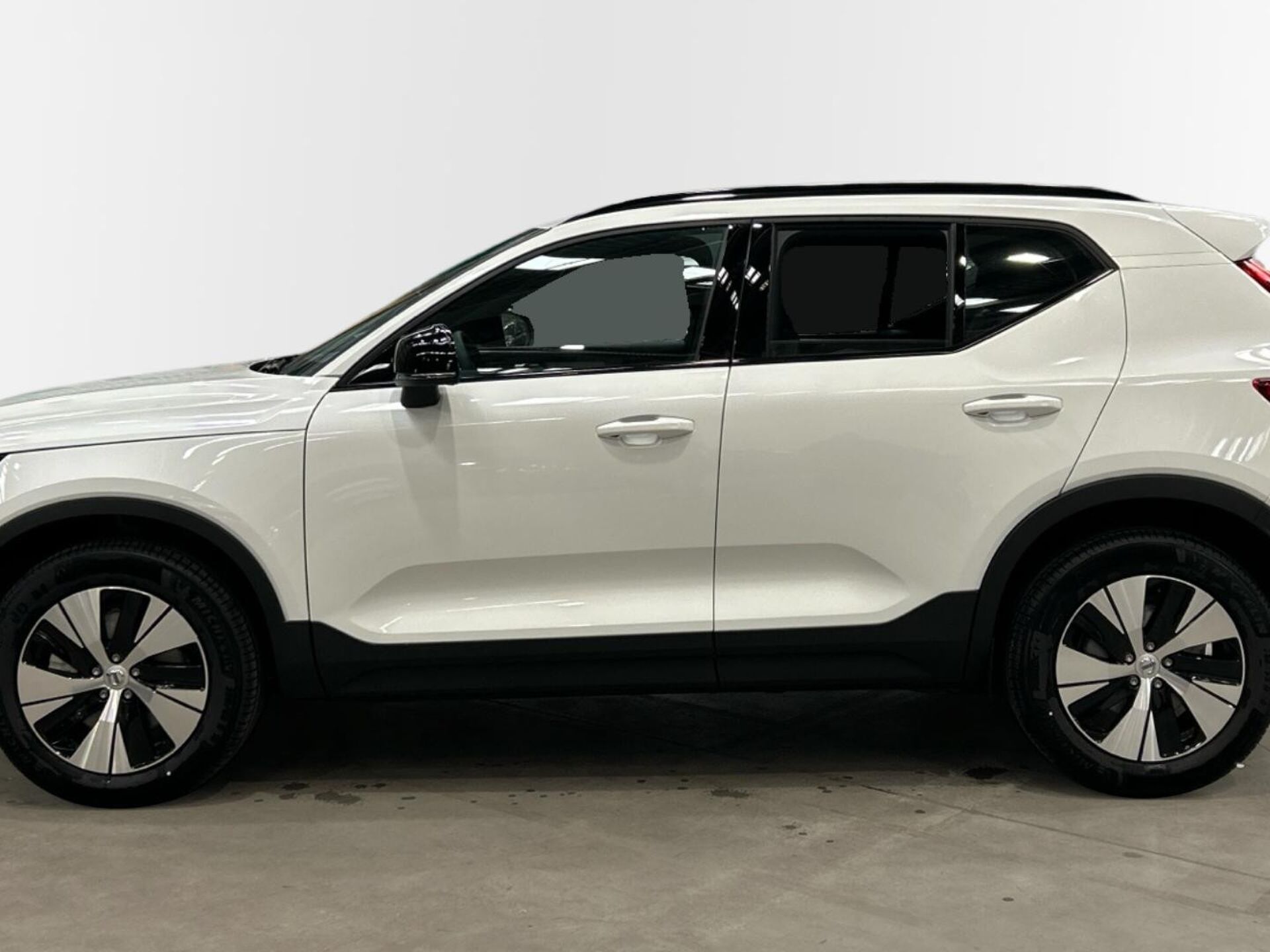 Imagen 3 de VOLVO XC40