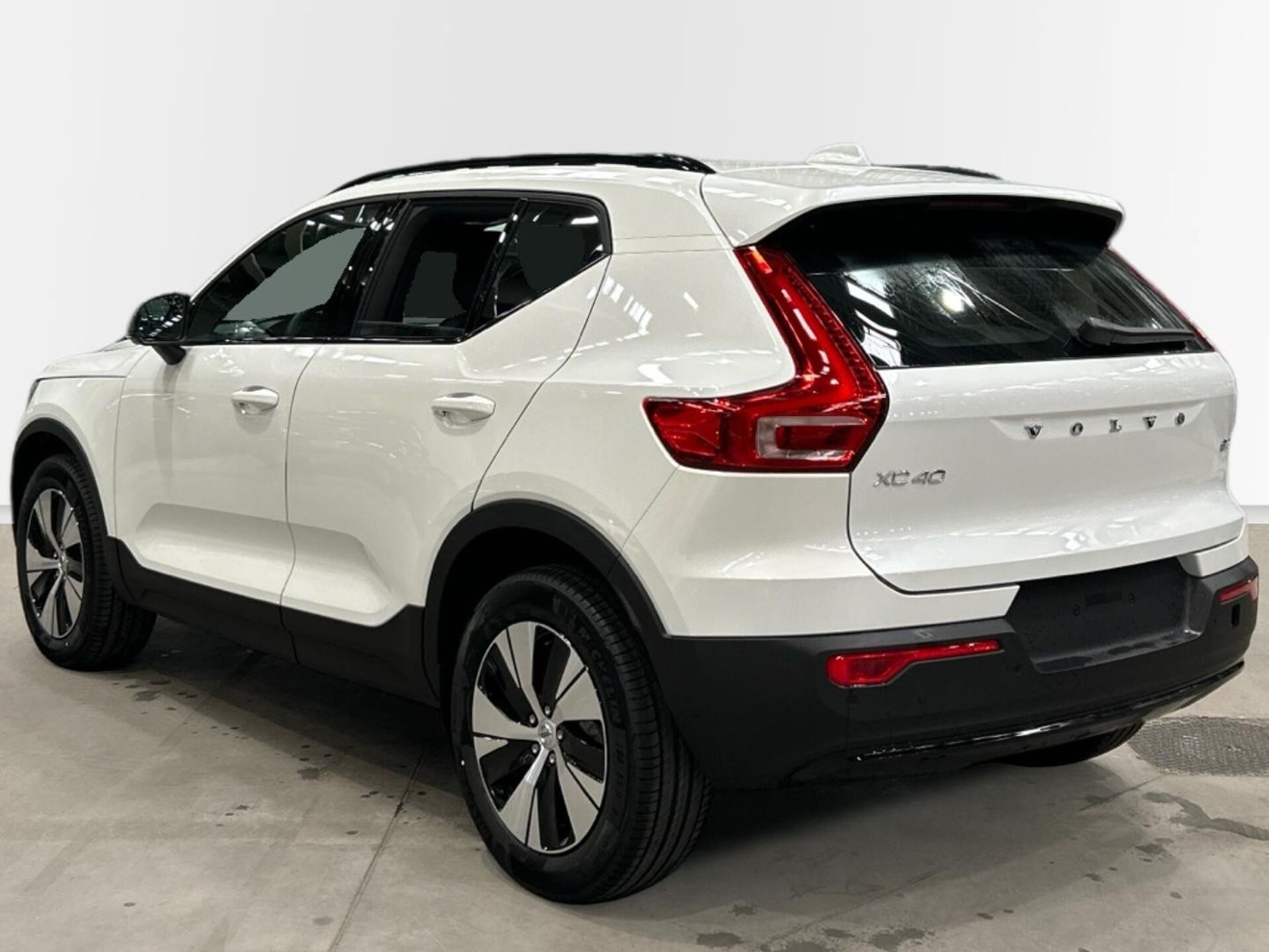 Imagen 2 de VOLVO XC40