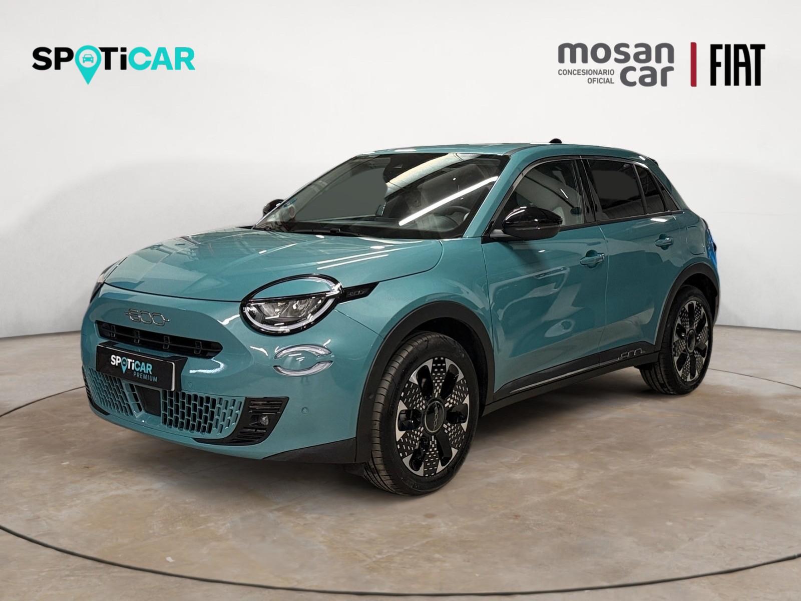 FIAT 600 (1.2 MHEV 100 DCT LA PRIMA PORTON GPS LL18 RADAR AV AR+CAM KEYLESS