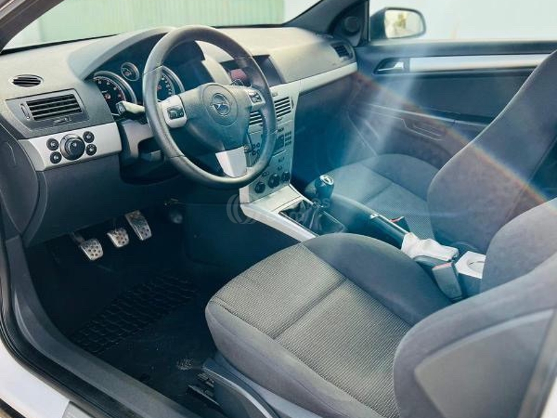 Foto del OPEL Astra 1.6 16v Enjoy 115