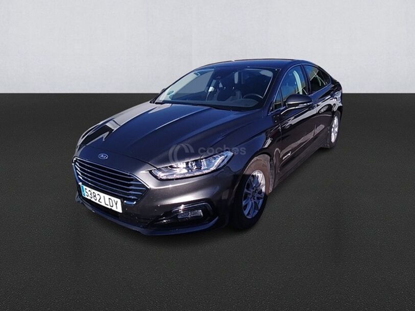 Foto del FORD Mondeo Sedán 2.0 HEV Titanium