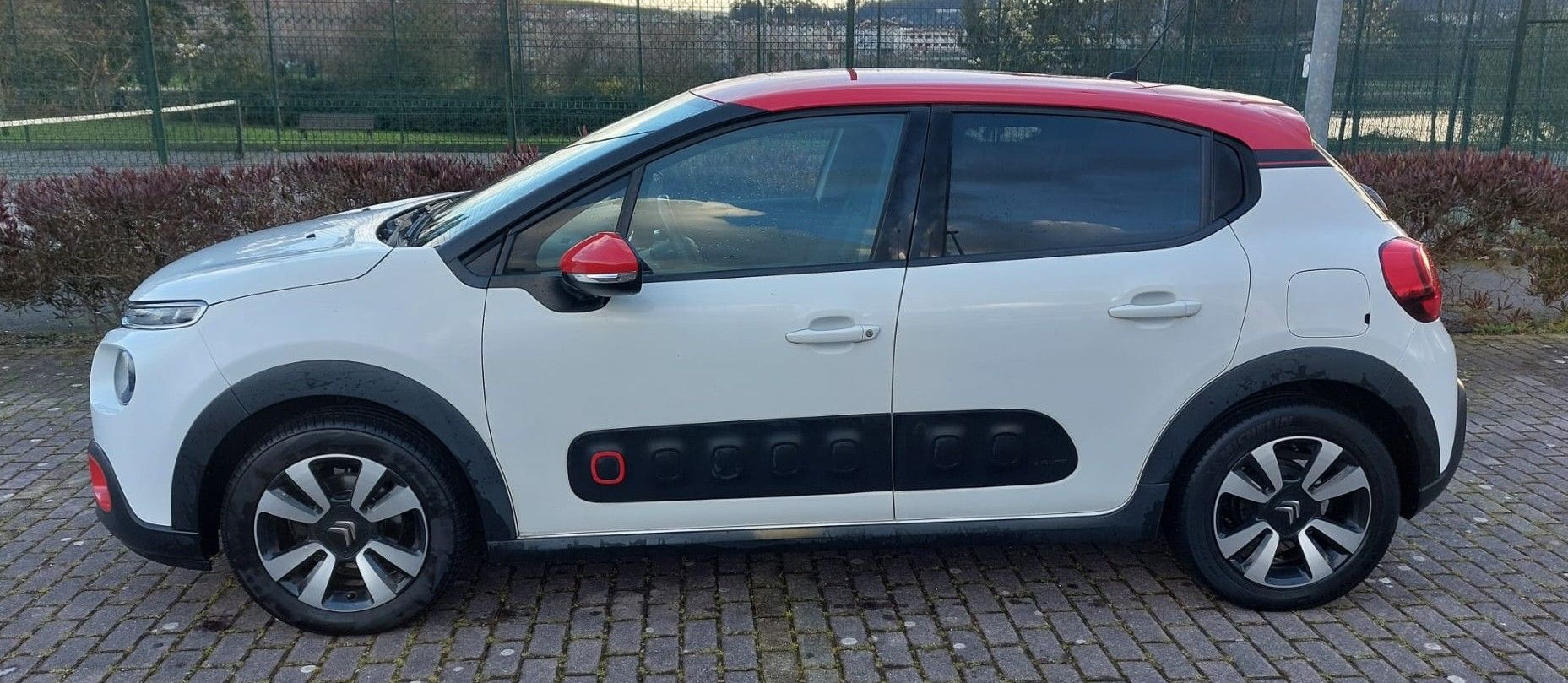 Foto del CITROEN C3 1.2 PureTech S&S Shine 83