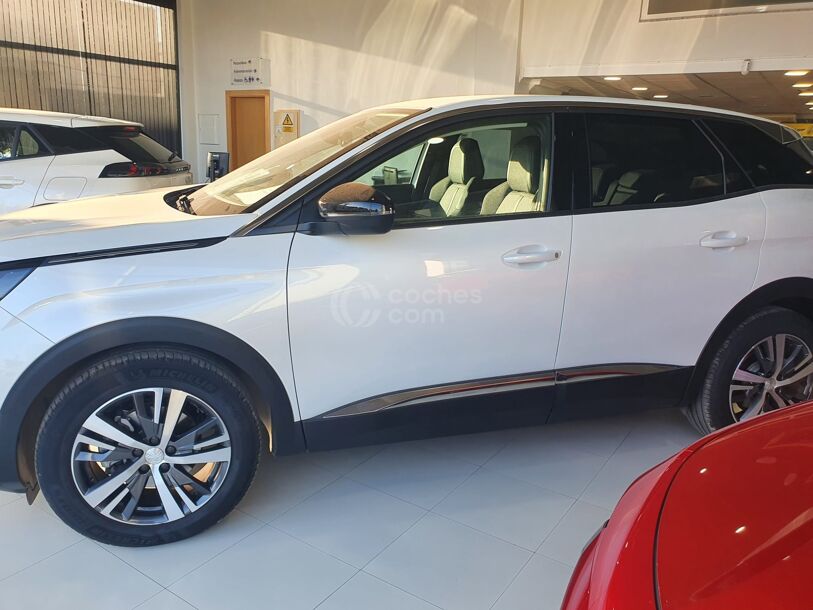 Foto del PEUGEOT 3008 1.5BlueHDi Allure Pack S&S EAT8 130