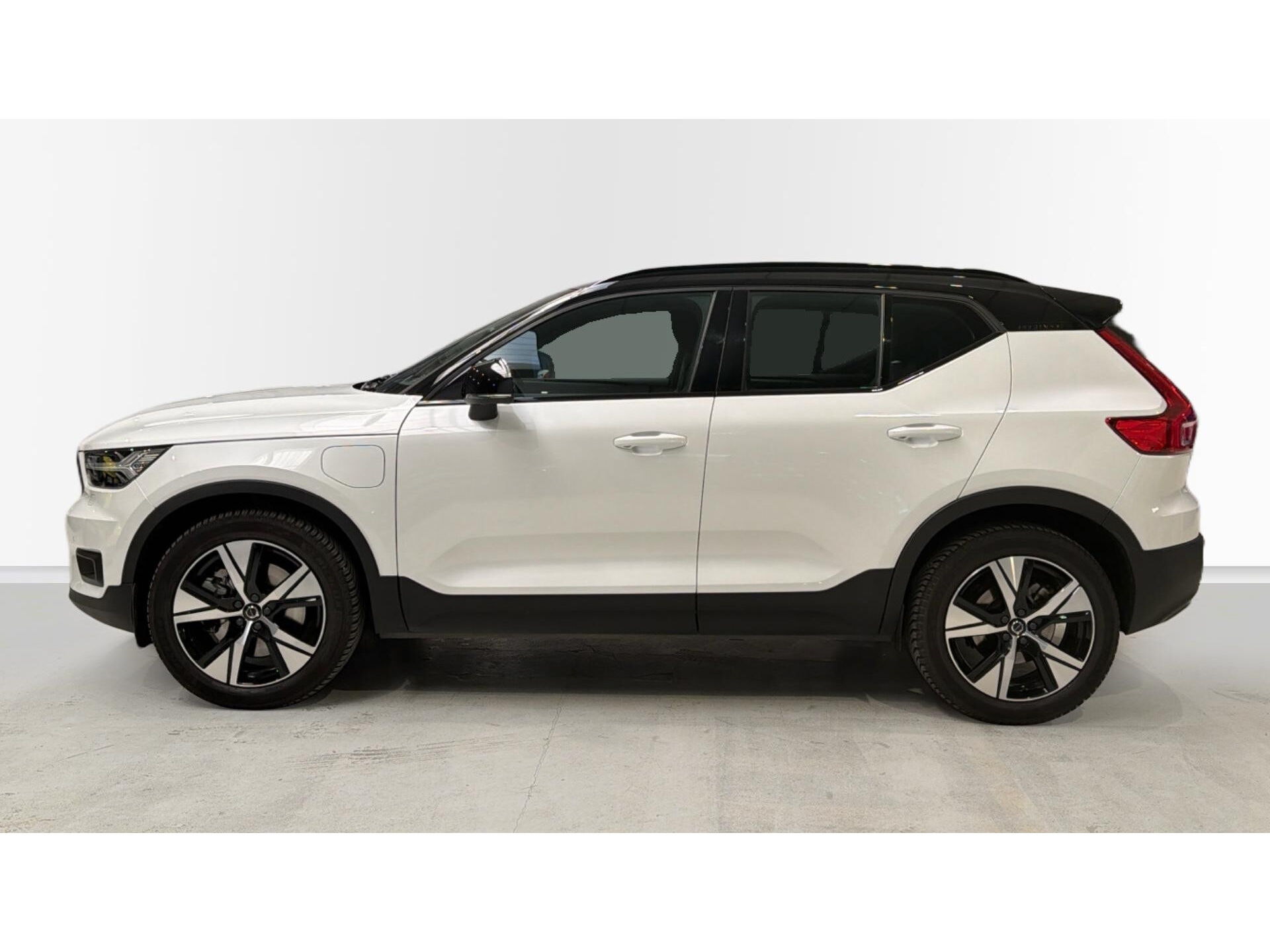 Imagen 3 de VOLVO XC40