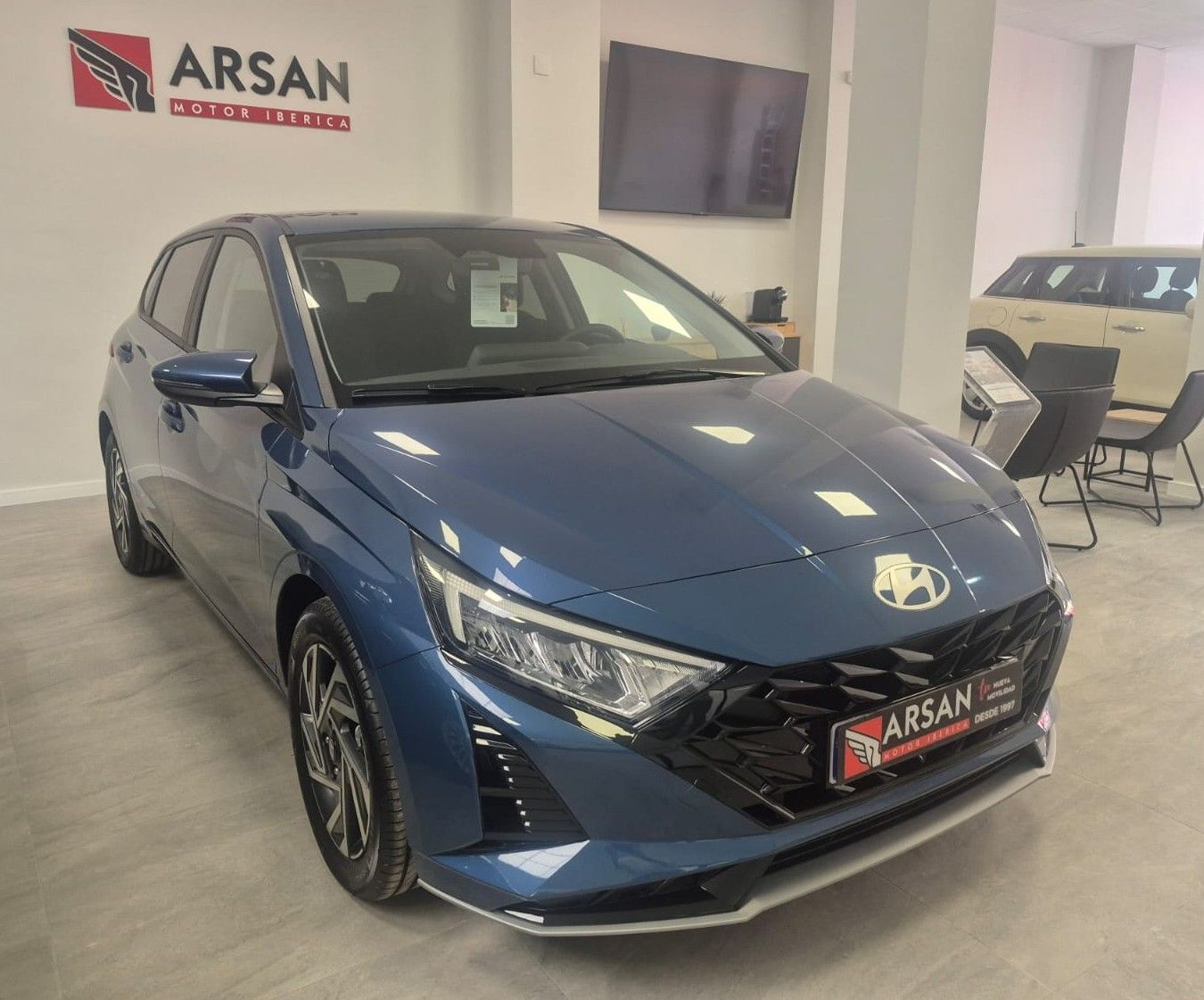 HYUNDAI i20 (1.0 TGDI Klass 48V 100) en Valencia