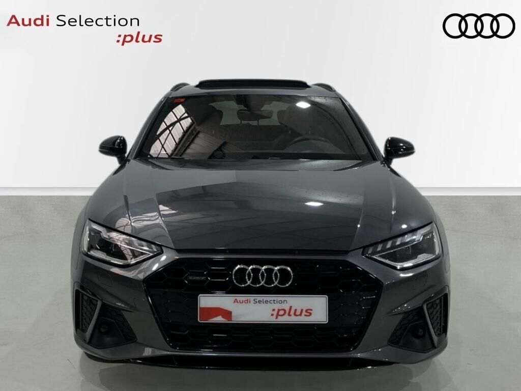 Foto del AUDI A4 Avant 45 TFSI Black line quattro S tronic 180kW