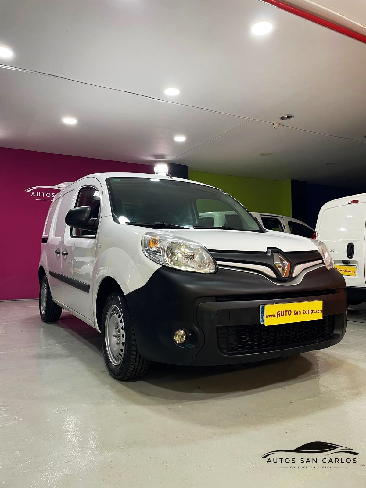 RENAULT Kangoo (Fg. 1.5dCi Profesional 66kW) en Barcelona