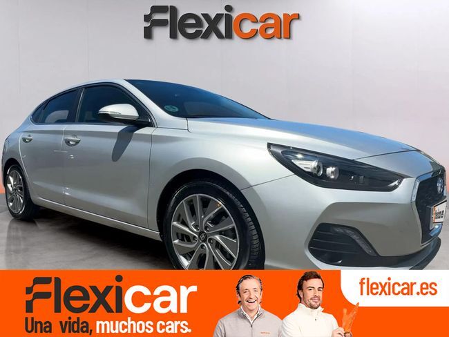 HYUNDAI i30 (1.0 TGDI Klass Fastback) en Cantabria