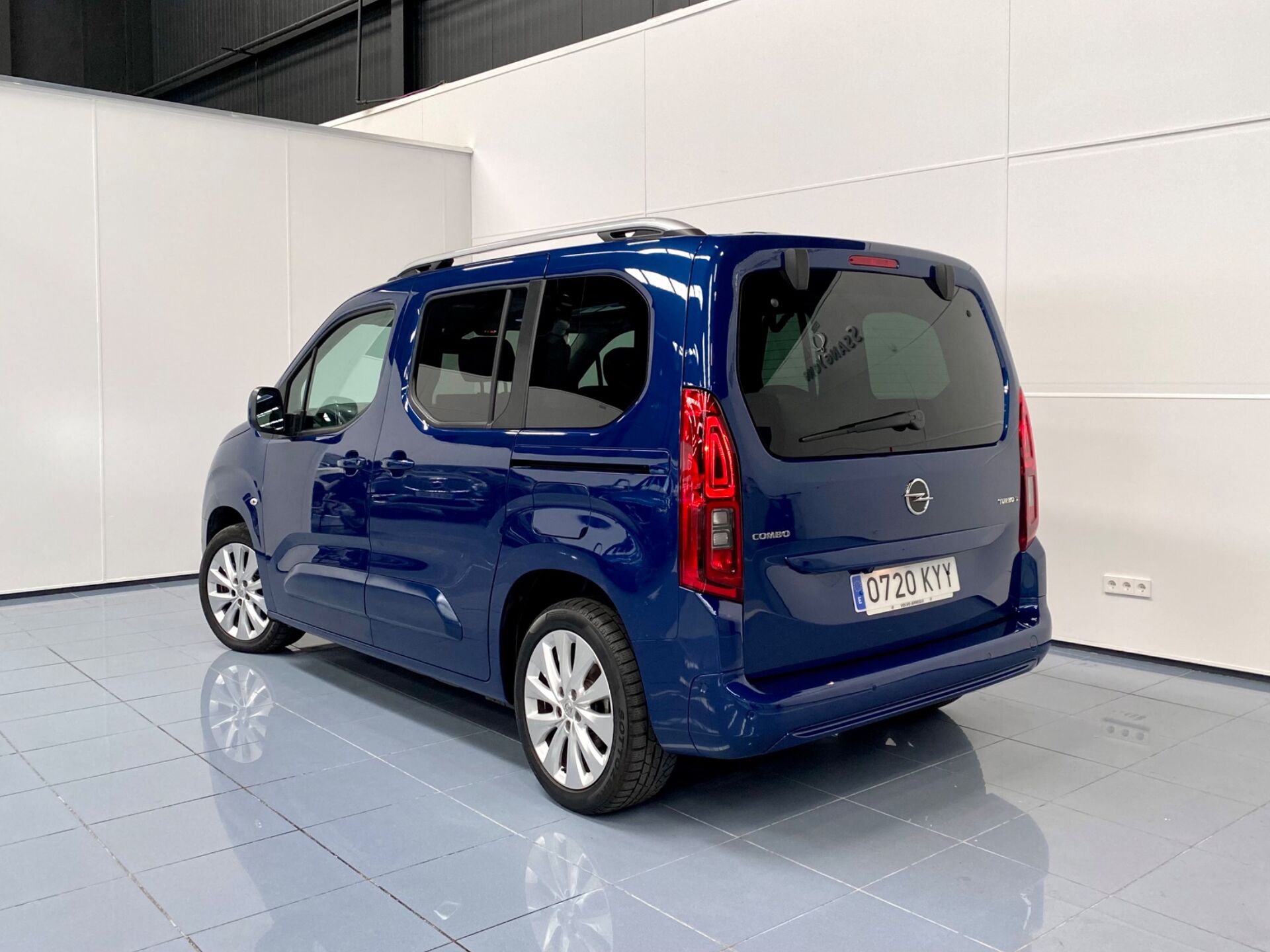 Imagen 2 de OPEL Combo