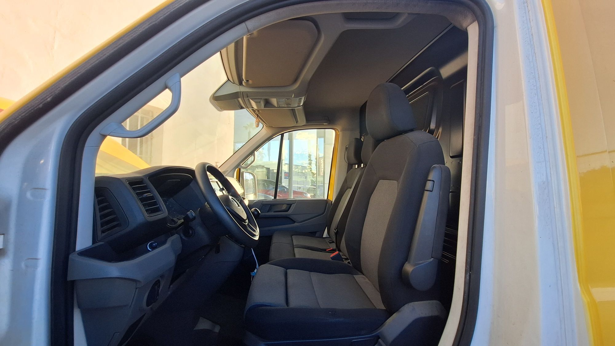 Foto del VOLKSWAGEN Crafter Furgón 2.0TDI SCR 30 BM L3H2 75kW