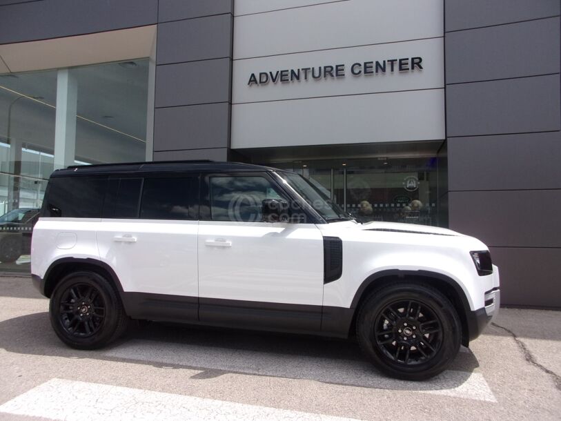 Foto del LAND ROVER Defender 130 3.0D l6 MHEV S AWD Aut. 250